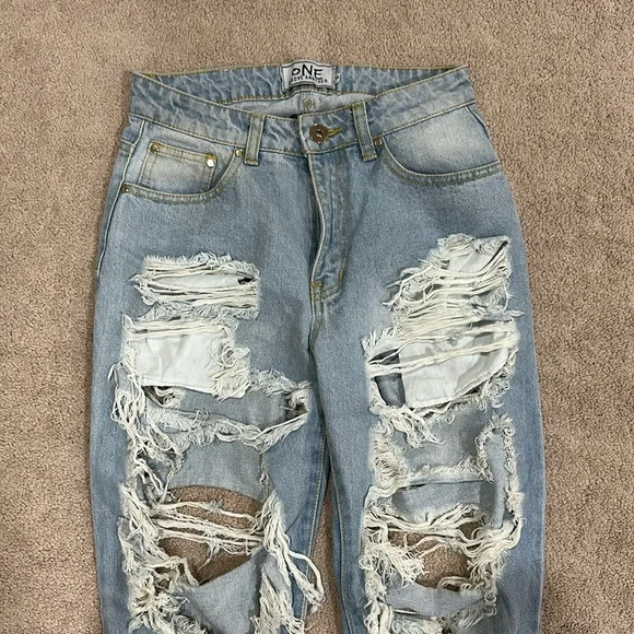 One Above Another Mom Jeans With Extreme Rips - Picture 2 of 4